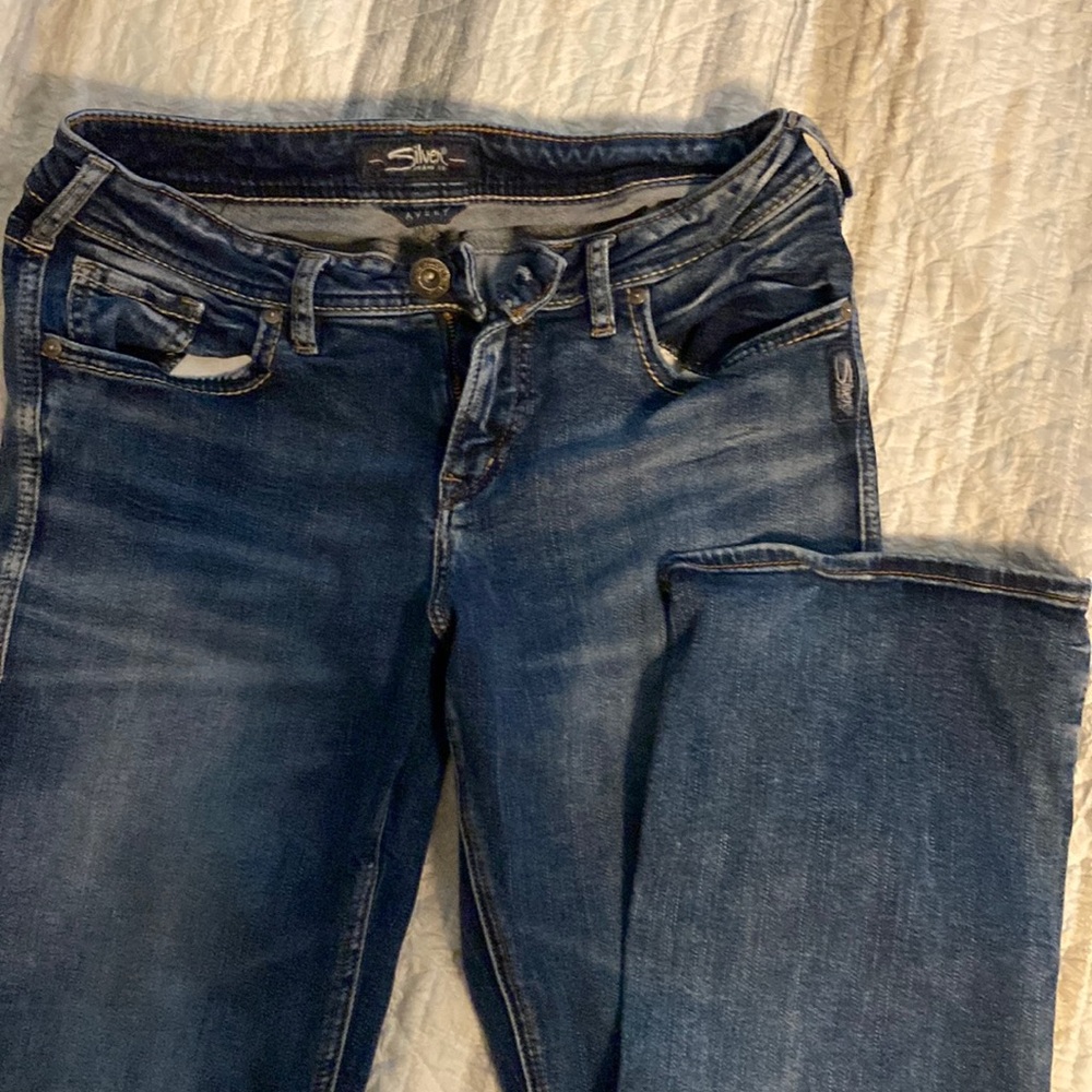 Silver Jeans Avery straight leg